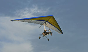 Premier vol r�ussi pour l'ULM �lectrique de l'APAME - Photo 1