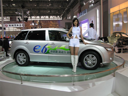 Salon de Pékin - Voiture électrique BYD e6 - Photo 2