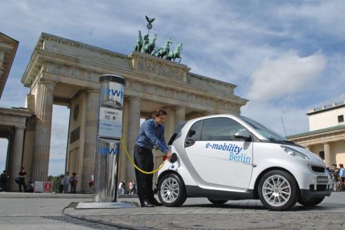 Des v�hicules �lectriques et des bornes de recharge pour la ville de Berlin - Photo 4