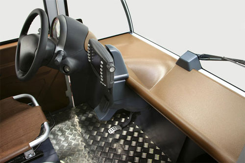 La voiture �lectrique F-City d�di�e au libre-service pr�sent�e � Belfort - Photo 3