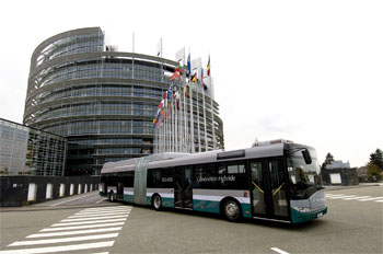 Strasbourg s'�quipe d'un bus articul� hybride - Photo 1