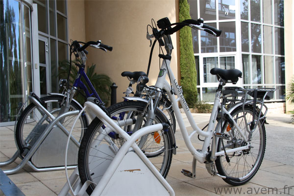 Clean Energy Planet pr�sente sa nouvelle v�lostation �lectrique - Photo 2