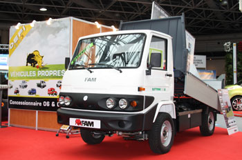 Le stand Defi Ecos avec le camion �lectrique Elettrone