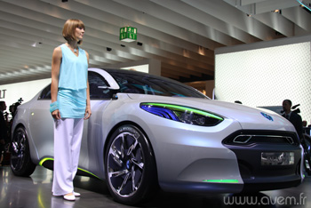 Francfort 2009 - Renault Fluence Z.E. Concept - La voiture électrique familiale - Photo 1 Francfort 2009 - Renault Fluence Z.E. Concept - La voiture électrique familiale - Photo 1