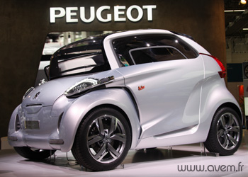 Peugeot BB1 à Francfort - Un concept-car électrique à mi-chemin entre la voiture et le scooter - Photo 1 Peugeot BB1 à Francfort - Un concept-car électrique à mi-chemin entre la voiture et le scooter - Photo 1