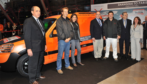 SAS Le Prince Albert II de Monaco, Gildo Pallanca Pastor, Pr�sident de Venturi Automobiles, Louis N�gre, S�nateur des Alpes-Maritimes et Maire de Cagnes-sur-Mer, Anne Poyard - Vatrican, Conseiller National  et Pr�sidente de la Commission de l'Environ