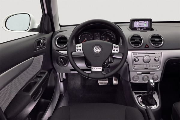Volkswagen pr�sente sa berline �lectrique e-Lavida � P�kin - Photo 4