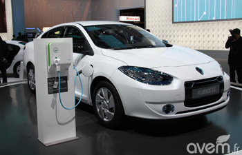 Renault Fluence ZE - 21300 € TTC aide déduite et 79 € de location batterie par mois - Photo 1 Renault Fluence ZE - 21300 € TTC aide déduite et 79 € de location batterie par mois - Photo 1