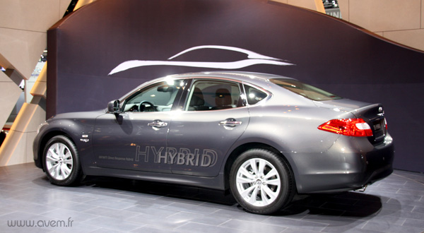 Infiniti M35 Hybride en premi�re mondiale � Gen�ve - Photo 3
