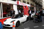 Acc&eacute;der &agrave; la news : tesla_store_paris_01.jpg