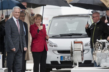 L'Allemagne annonce son plan de d�veloppement de la voiture �lectrique - Photo 1