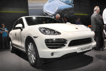 Porsche Cayenne S Hybrid - Le mod�le de s�rie d�voil� � Gen�ve - Photo 1