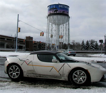 D�troit 2010 - Tesla f�te la mise en production de son 1000�me Roadster - Photo 1