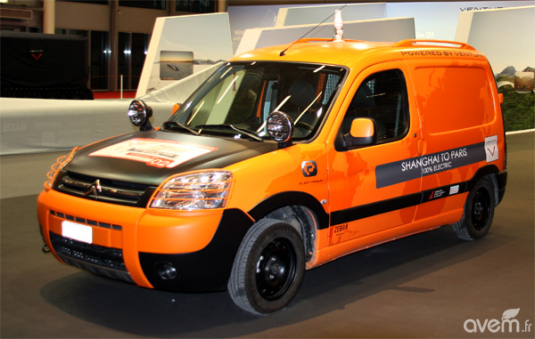 Le Berlingo �lectrique, sp�cialement �quip� par Venturi, a parcouru 14.000 km pour relier Shanghai � Paris