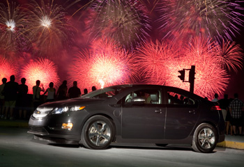 La Chevrolet Volt en expo durant la f�te de l'ind�pendance am�ricaine
