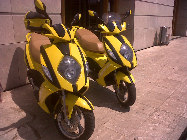 WattMobile propose la location de v�los et scooters �lectriques � la Gare St Charles de Marseille - Photo 2