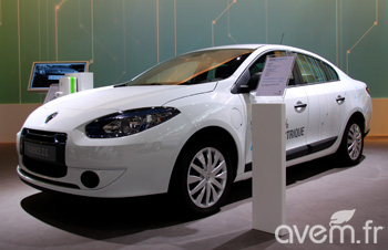 La Renault Fluence ZE au salon de l'Auto de Lyon La Renault Fluence ZE au salon de l'Auto de Lyon