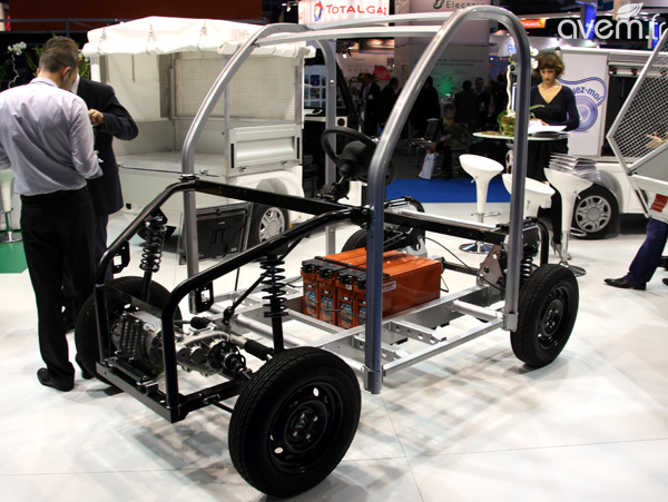 Les deux utilitaires �lectriques propos�s par Ligier repose sur un ch�ssis commun