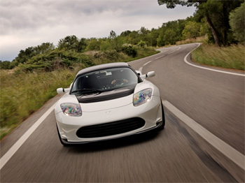La production du Roadster sera interrompue par Tesla fin 2011 pour laisser � la berline �lectrique Model S.