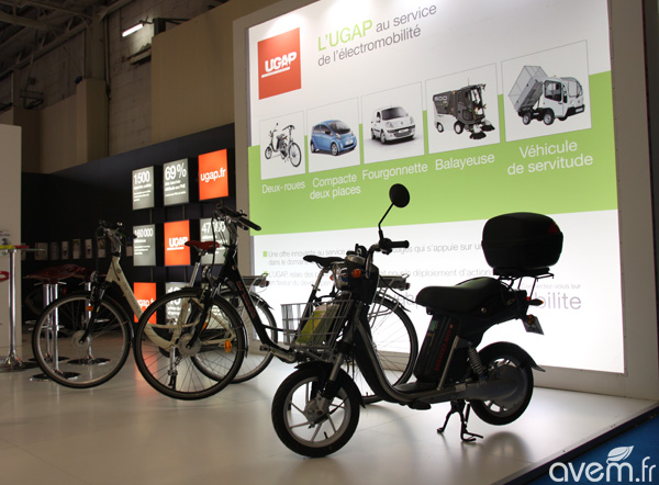 Deux roues �lectriques - Yamaha EC-03 et v�los �lectriques Arcade