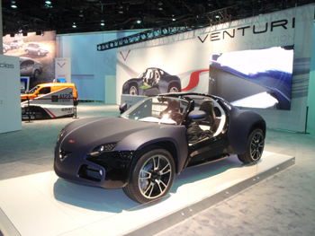 D�voil� � Paris en octobre 2010, le concept �lectrique America fait sa premi�re apparition en Am�rique du Nord au salon de l'Automobile de D�troit.