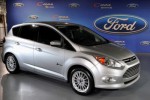 Acc&eacute;der &agrave; la news : c-max-energi-arrival-01.jpg