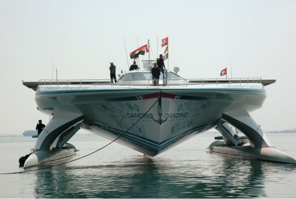 Bateau solaire � Le PlanetSolar boucle son tour du monde � Monaco - Photo 3