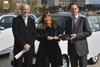 De g. à d. : Monsieur Bernard Fautrier, Ministre Plénipotentiaire Chargé de Missions auprès du Ministre d’Etat, Madame Marie-Pierre Gramaglia, Conseiller pour l’Equipement, l’Environnement et l’Urbanisme et de Frédéric Grandvoinnet, Smart. De g. à d. : Monsieur Bernard Fautrier, Ministre Plénipotentiaire Chargé de Missions auprès du Ministre d’Etat, Madame Marie-Pierre Gramaglia, Conseiller pour l’Equipement, l’Environnement et l’Urbanisme et de Frédéric Grandvoinnet, Smart.
