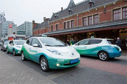 Lancé fin 2011, la compagnie Taxi Electric exploite 25 Nissan Leaf