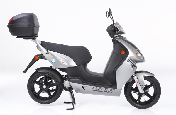 Scooter &eacute;lectrique - Govecs - Go! S24