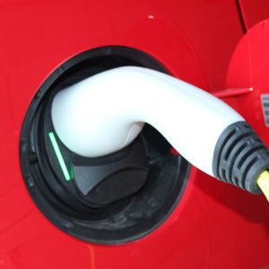 Le Royaume-Uni veut doper le passage à la voiture électrique