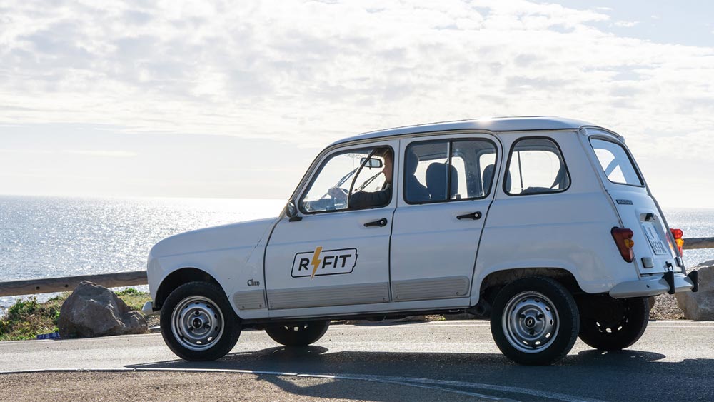 Renault 4 rétrofitée par R-Fit