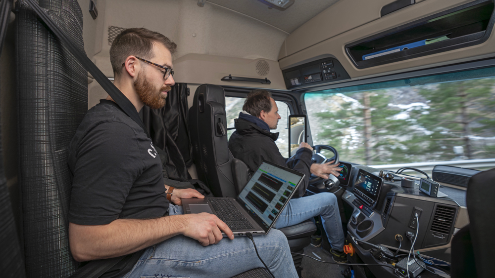 Essai du camion électrique Mercedes GenH2 Truck