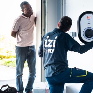 Voiture électrique : Kia propose des solutions de recharge Izi by EDF