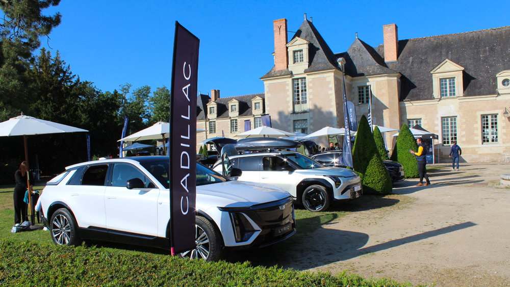 Salon de la voiture électrique à Angers en mai 2025