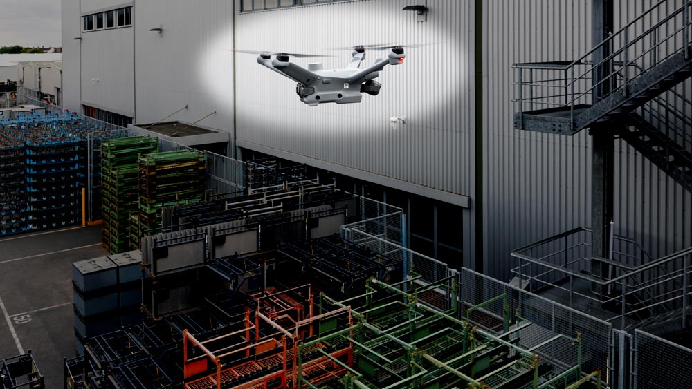 Drone à l'usine Mercedes de Düsseldorf