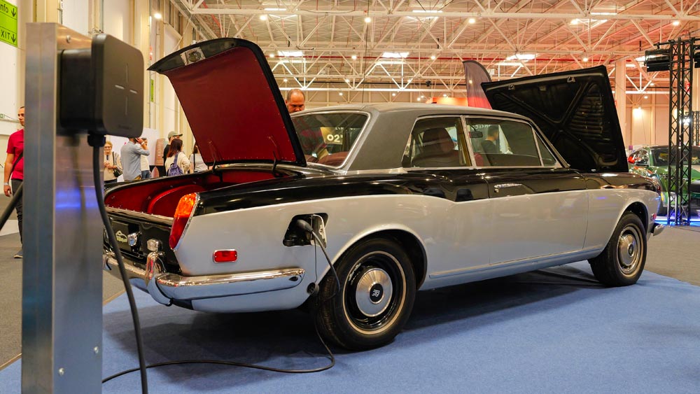 Coupé Rolls Corniche rétrofité par Marc Areny