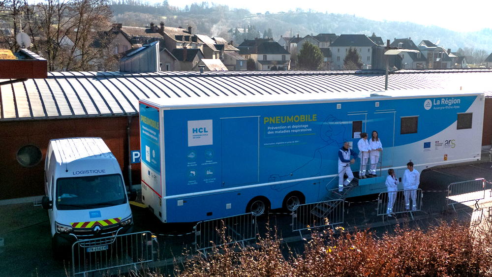 Le pneumobile et son unité mobile d'alimentation d'énergie conçu par Marny Energy