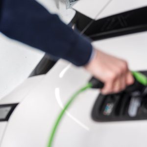 La borne AC Keba KeContact P40 aussi disponible avec prise Type 2