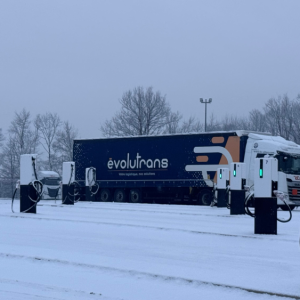 Chargepoly et Evolutrans accélèrent l’électrification des flottes de transport