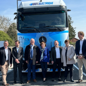 Les Transports Pihen s&rsquo;équipent d&rsquo;une station de recharge Chargepoly
