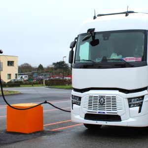 7 stations e-Vadea pour poids lourds électriques sur le réseau APRR