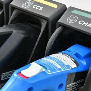 Bornes de recharge : le gouvernement accélère pour accompagner l’électrification de la France