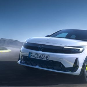 Opel présente sa sportive électrique Corsa GSE