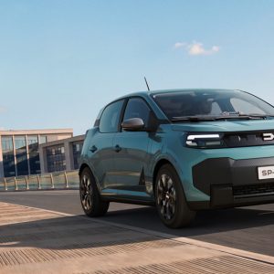 Hors prime CEE, la nouvelle Dacia Spring démarre à 17 900 euros