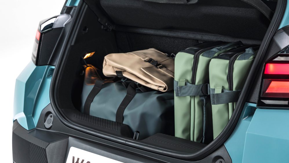Contendor Modular Hors prime CEE, la nouvelle Dacia Spring démarre à 17 900 euros - AVEM ...