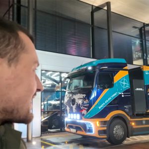 Un tour du monde en 80 recharges avec un camion électrique